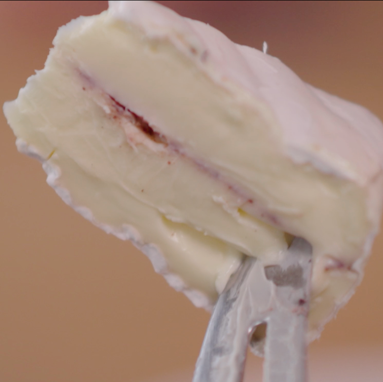 Pepperberry Brie by Tasmanian Cheesery